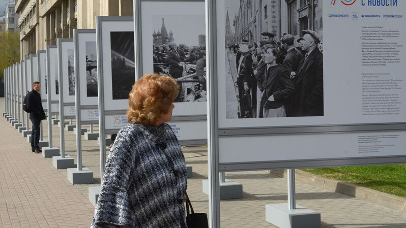 Открытие выставки к 75-летию Совинформбюро на Зубовском бульваре - Rossiya Segodnya, 800, 08.09.2021