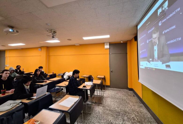 Сессия SputnikPro в университете Согён в Южной Корее Сессия SputnikPro в университете Согён в Южной Корее - Rossiya Segodnya, 780, 11.12.2025